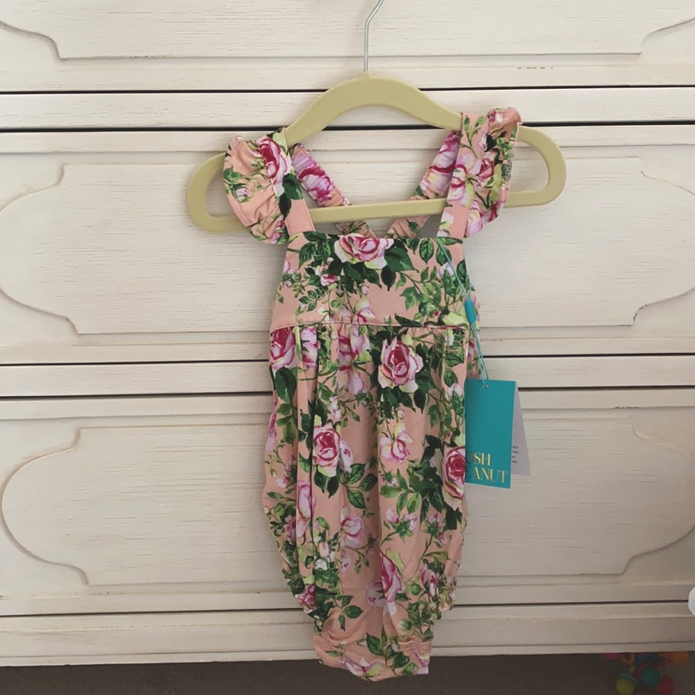 Posh Peanut renia bubble 6-12 NWT